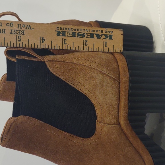 Gianni Bini Ryker Cognac black lug sole chunky high heel platform boots 9 1/2 - Picture 7 of 9